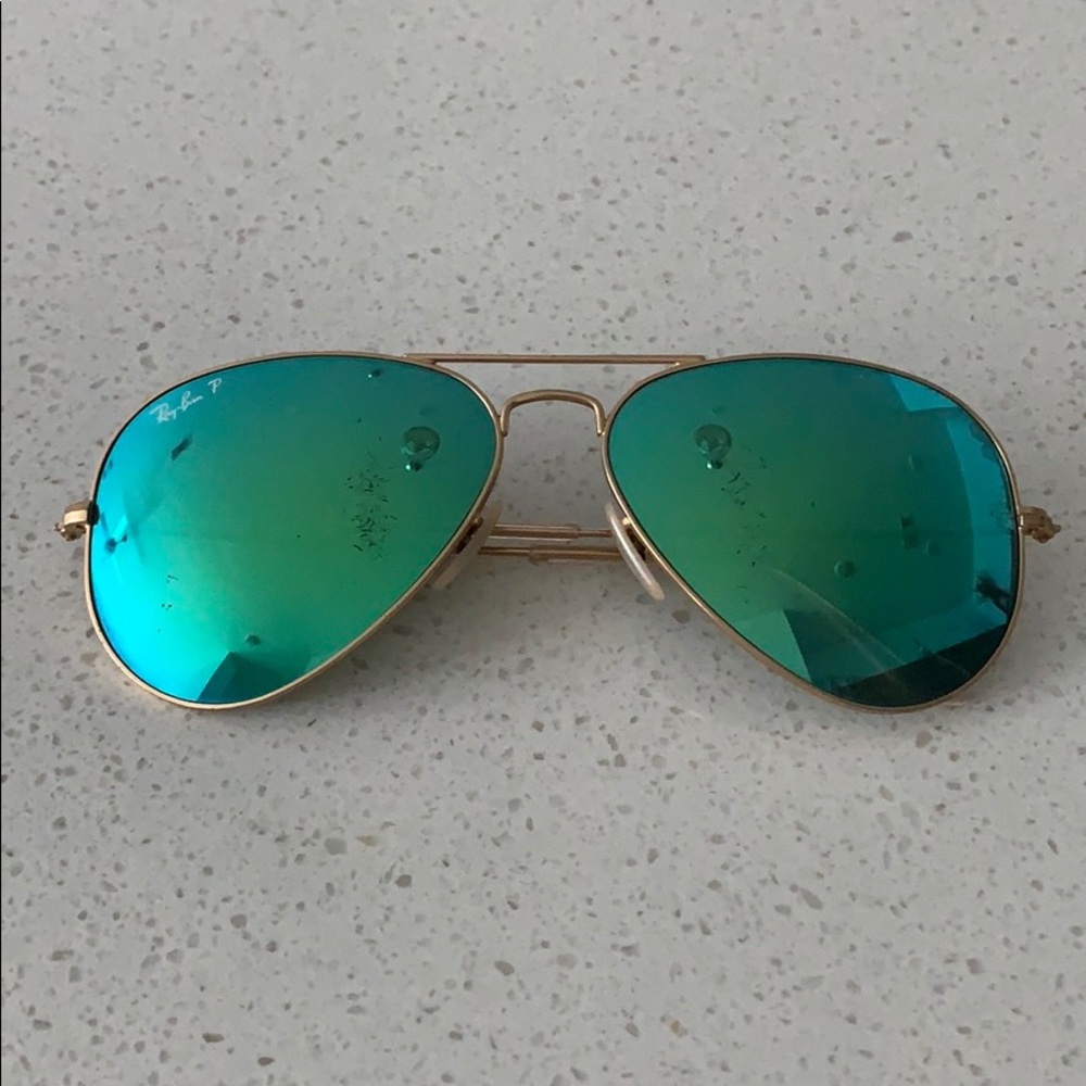 Green Mirrored Ray Bans polarized